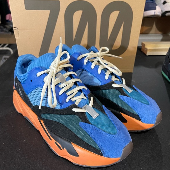 Yeezy 700 Bright Blue - Picture 1 of 11